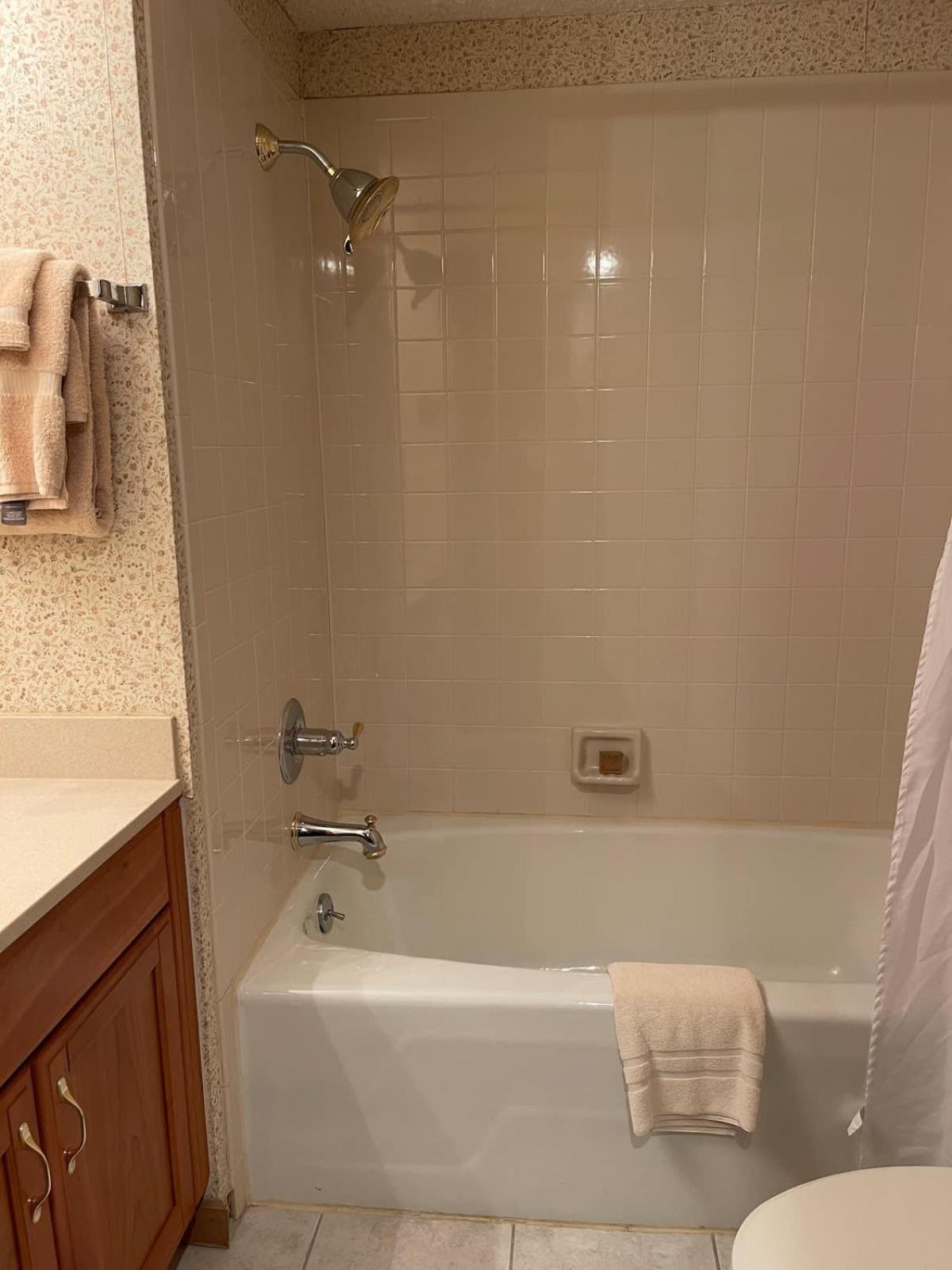 Top Floor Luxury, Sauna, Private Pool, Lake Bellaire Beach, 5 Beds, 4 Full Bath מראה חיצוני תמונה